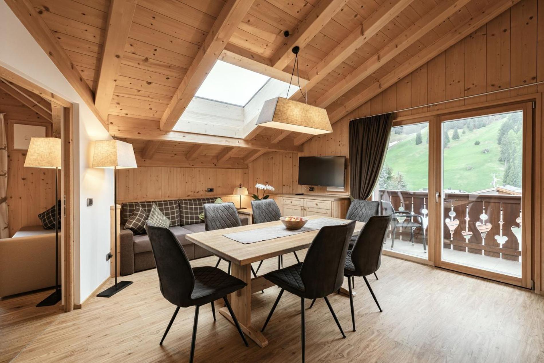 Apartments Burvel Selva di Val Gardena Rom bilde